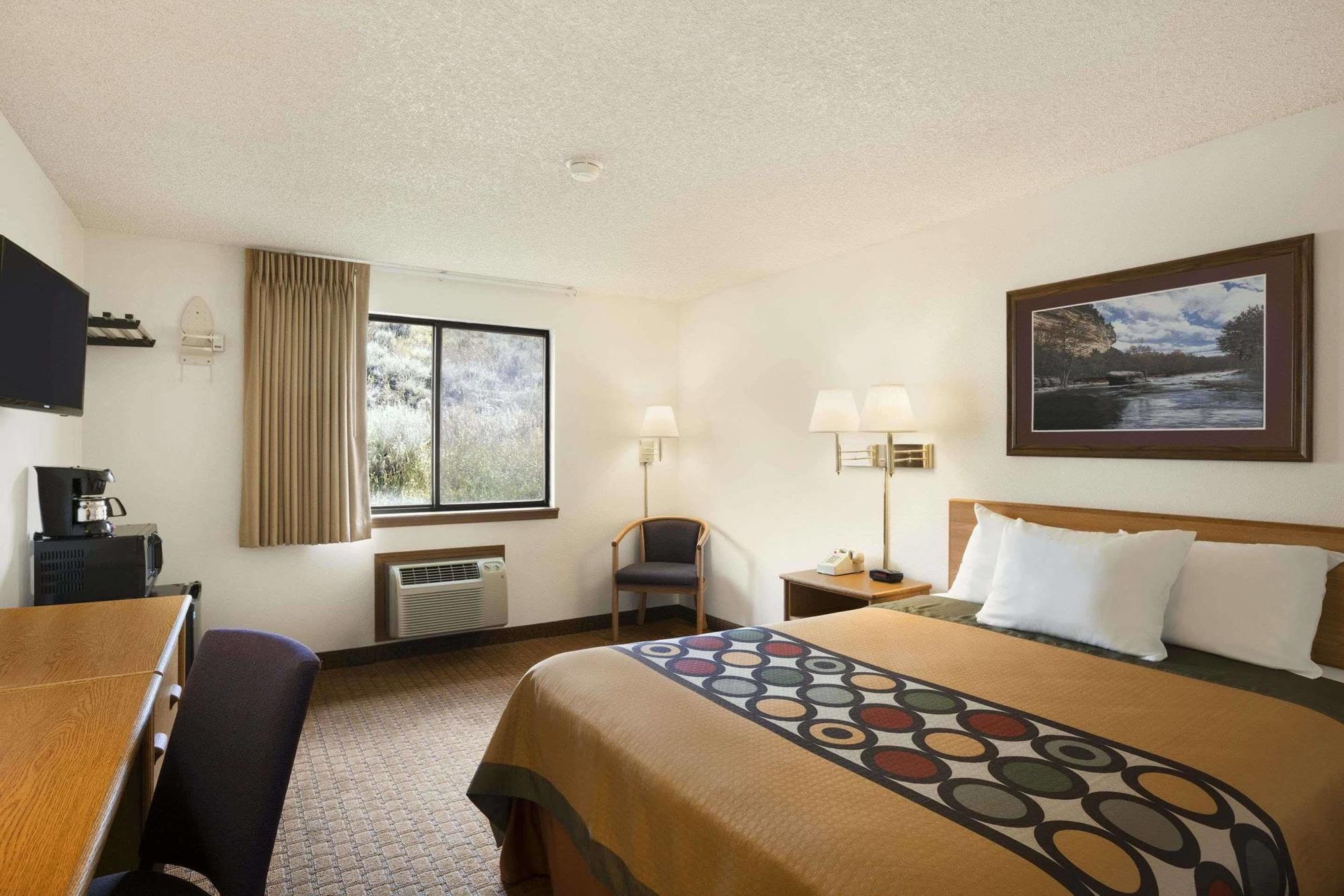 Super 8 By Wyndham Cody Otel Dış mekan fotoğraf